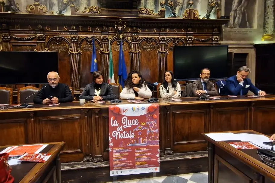 “La luce di Natale” con dedica a Leonardo Cristiani