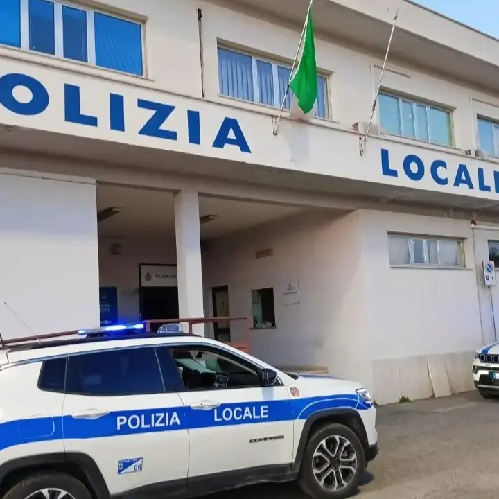 Urla e botte: paura a piazza Calamatta