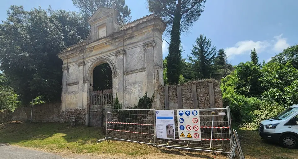 Muro del parco di Villa Giustiniani, al via i lavori di rifacimento