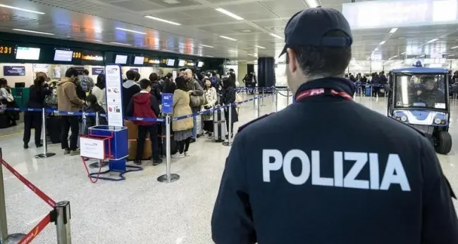 Furti ai danni di viaggiatori e turisti: presa banda di ladri