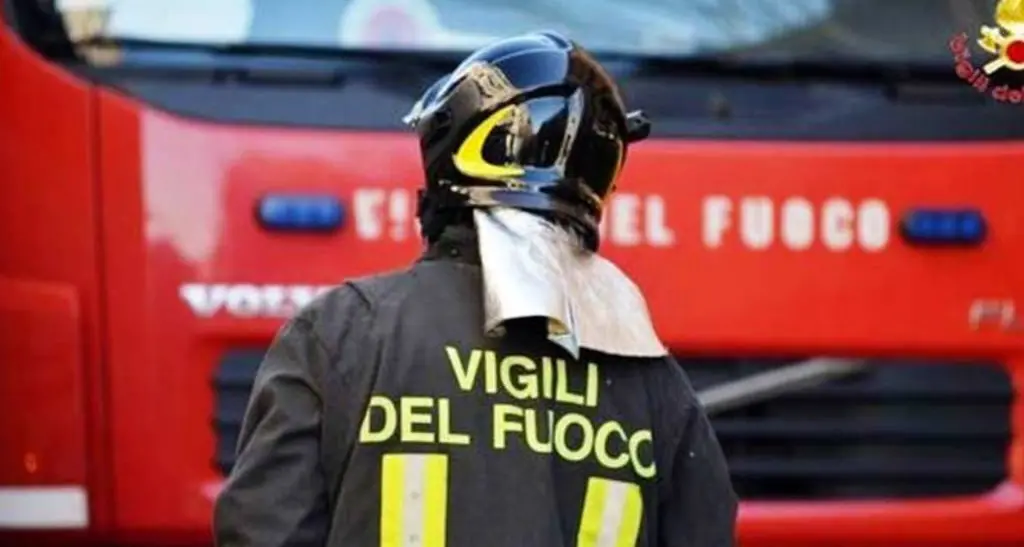 Escursionista si perde, ritrovato dai vigili del fuoco