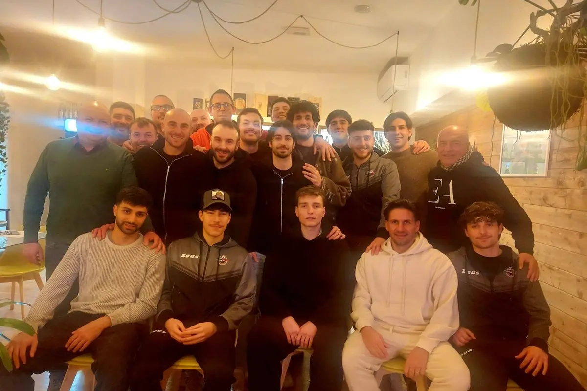 <p>LA FUTSAL ACADEMY A CENA AL RISTORANTE THE BONE</p>\\n