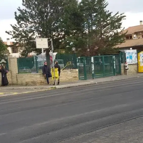 Niente più topi a scuola, riapre il Tyrsenia … eccetto la sezione D