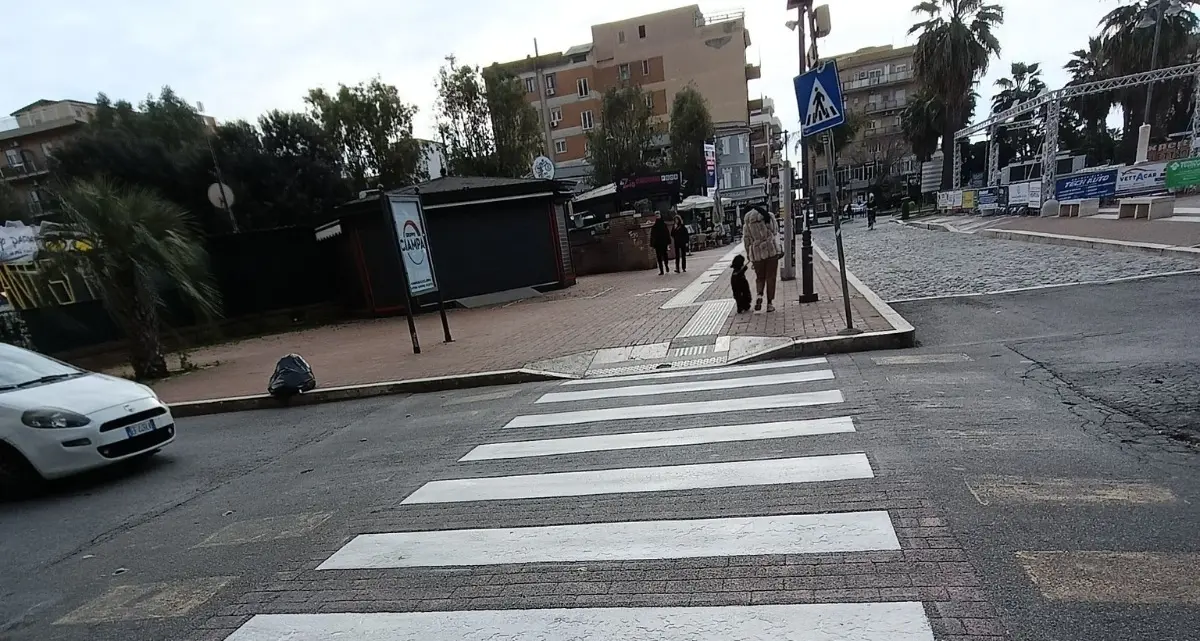 Automobilisti senza “freni”, nemmeno le strisce li fermano