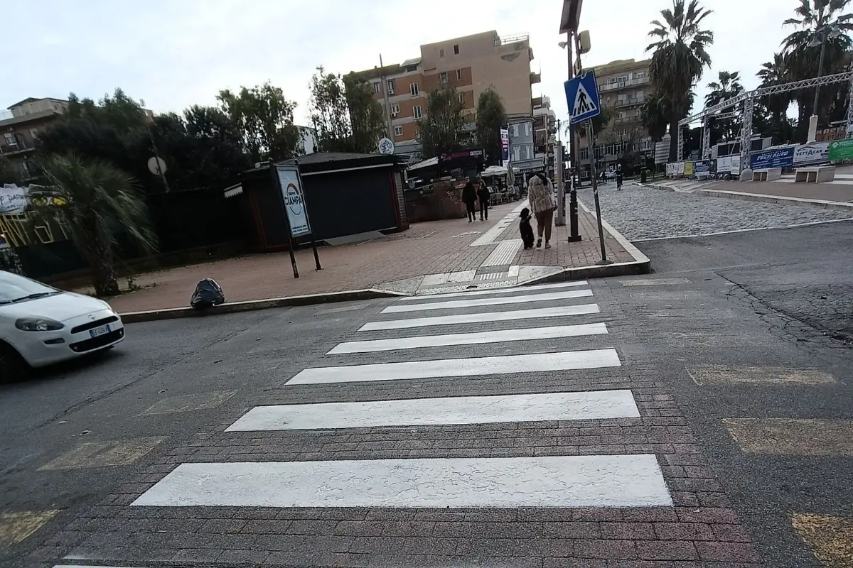 Automobilisti senza “freni”, nemmeno le strisce li fermano