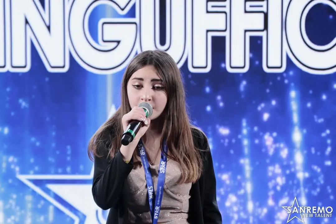 De Caro in finale a “Je sò pazzo”