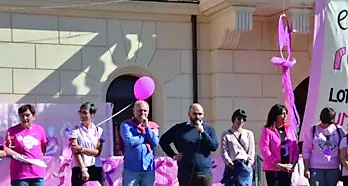 “Emozioni in rosa” tra solidarietà e prevenzione: ad Allumiere la XXII edizione sotto il segno dell’ombrello