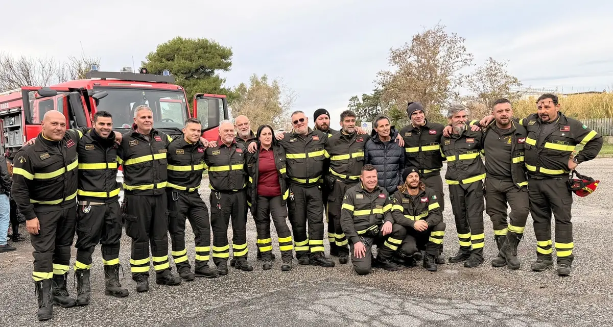 Esplosioni e salvataggi in caserma, lo show è per i bambini delle scuole