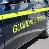 Viterbo: viaggia contromano su un’auto rubata, fermato e denunciato