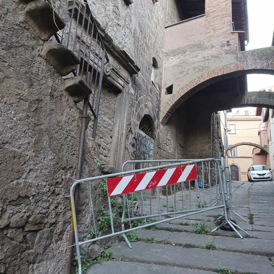 «Via Bellavista, 10 giorni per il recupero del palazzo»