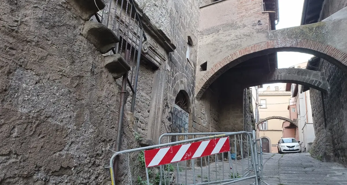 «Via Bellavista, 10 giorni per il recupero del palazzo»