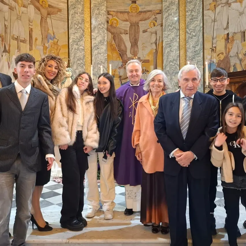 Il buongiorno e l'oroscopo del 9 Dicembre 2025