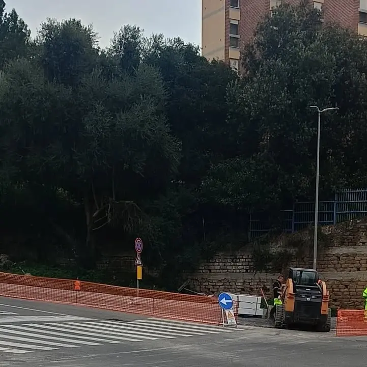 Via ai lavori per la rotatoria di viale Nenni