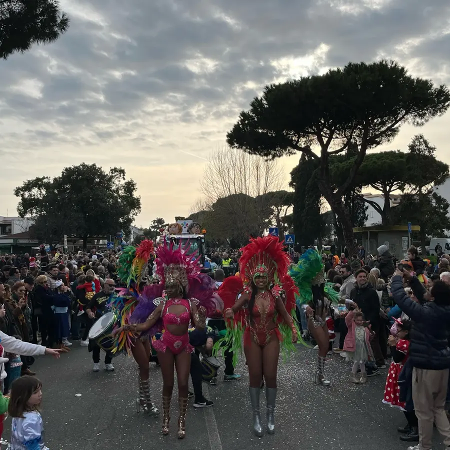 Carnevale, tutto rinviato al 14 febbraio