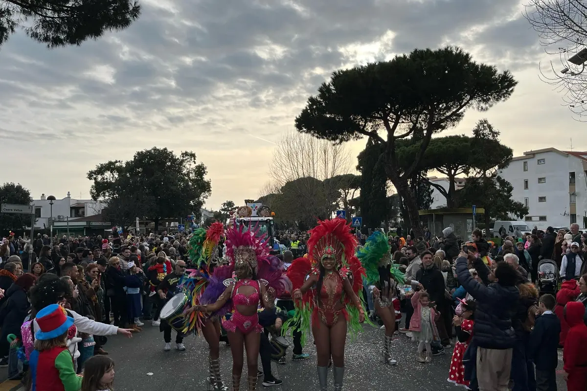 Carnevale, tutto rinviato al 14 febbraio