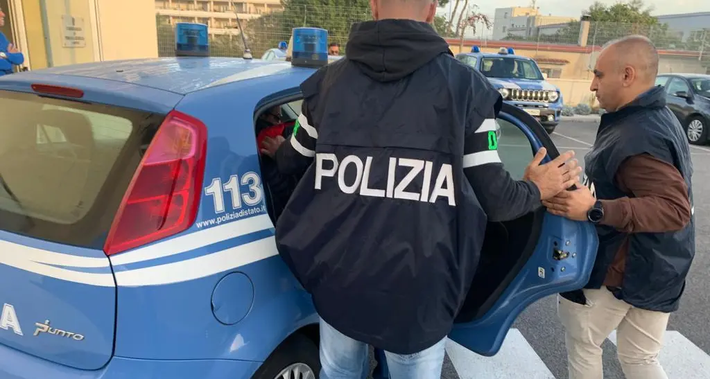 Sparatoria, uno dei banditi già fuori dal carcere