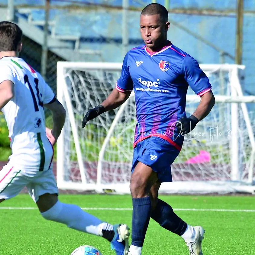 Un derby tutto rossoblu al Fronti: Santa Marinella e Ladispoli per rimanere in scia playoff