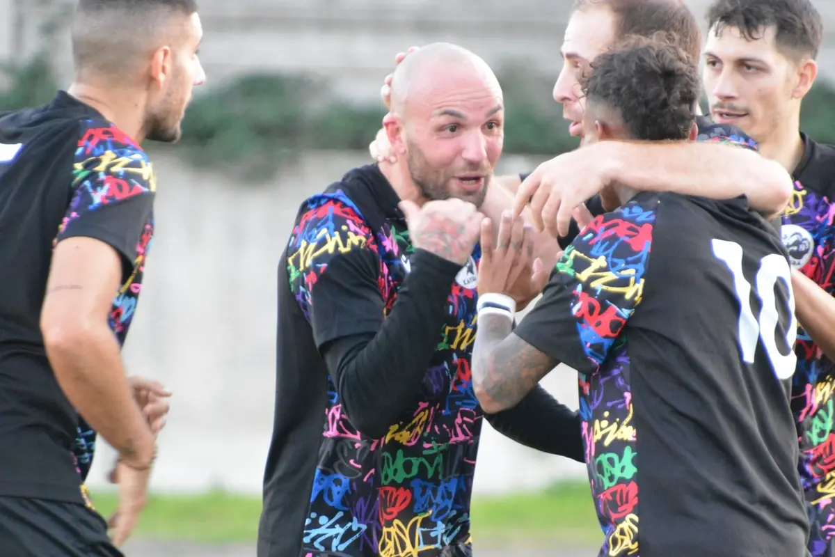 Pari ed emozioni tra Real Tolfa e Kaysra: finisce 1-1