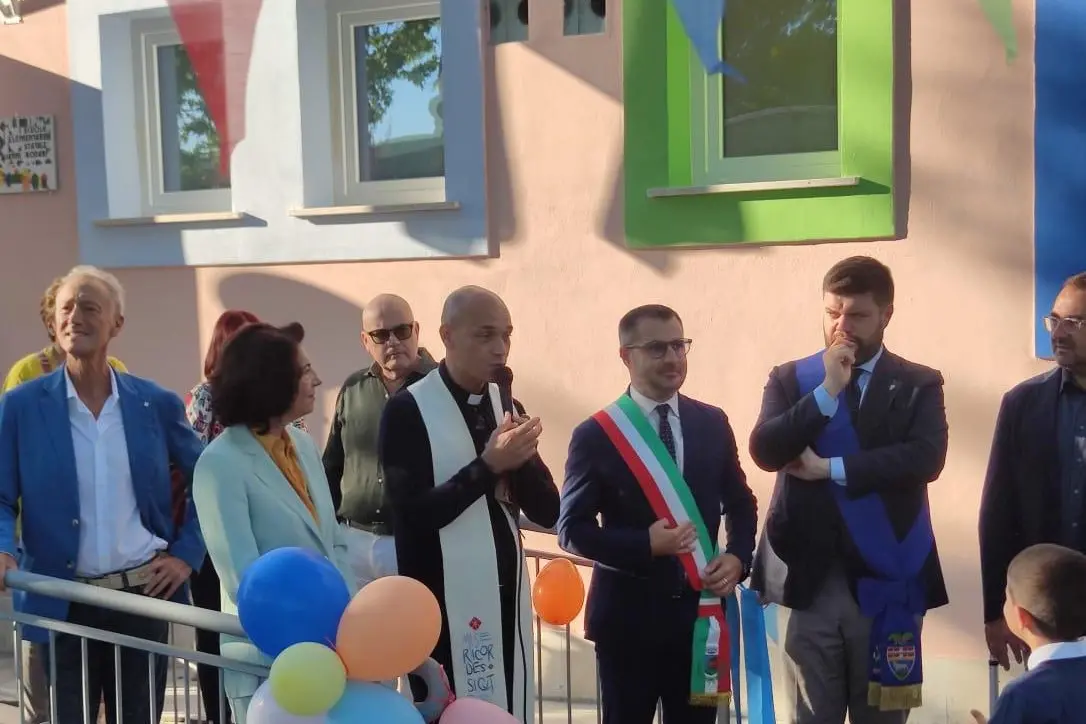 Rinasce la scuola Gianni Rodari