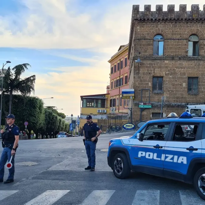 Minacciata dall’ex: la polizia gli trova fucile e munizioni dopo la perquisizione