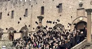 In piazza San Lorenzo la consegna dei diplomi di laurea