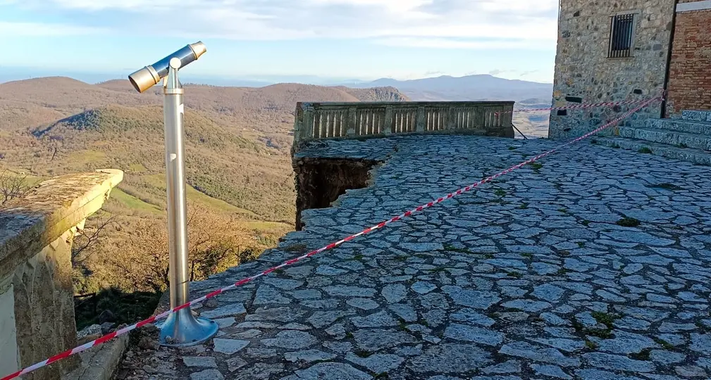 Rocca di Tolfa, tecnici e amministrazione subito a lavoro