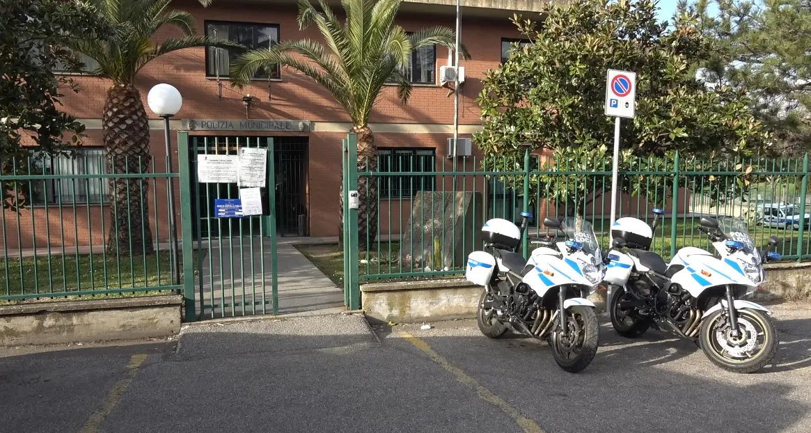 Polizia locale: “patentino” per droni e due nuove moto