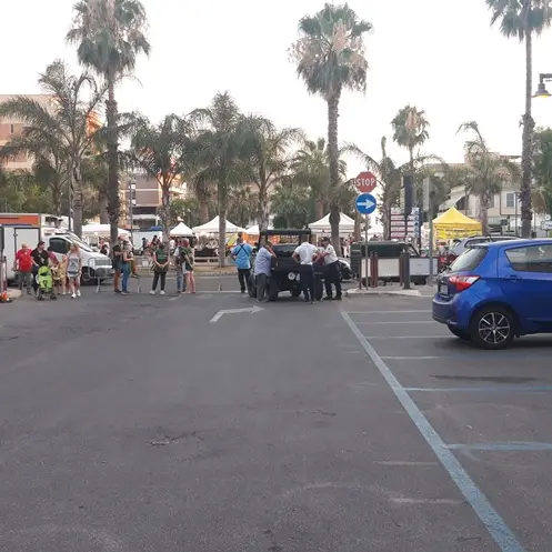 Spettacoli e shopping sotto le stelle, a Ladispoli torna l’isola pedonale