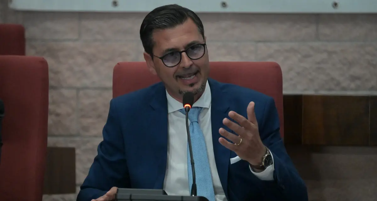 «Show in Tv, quello che D’Antò e Tuoro nascondono nell’ombra: fondi Pnrr usati per sanare i canoni arretrati»