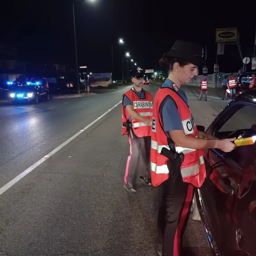 Hashish e bilancino di precisione: giovane pusher in manette