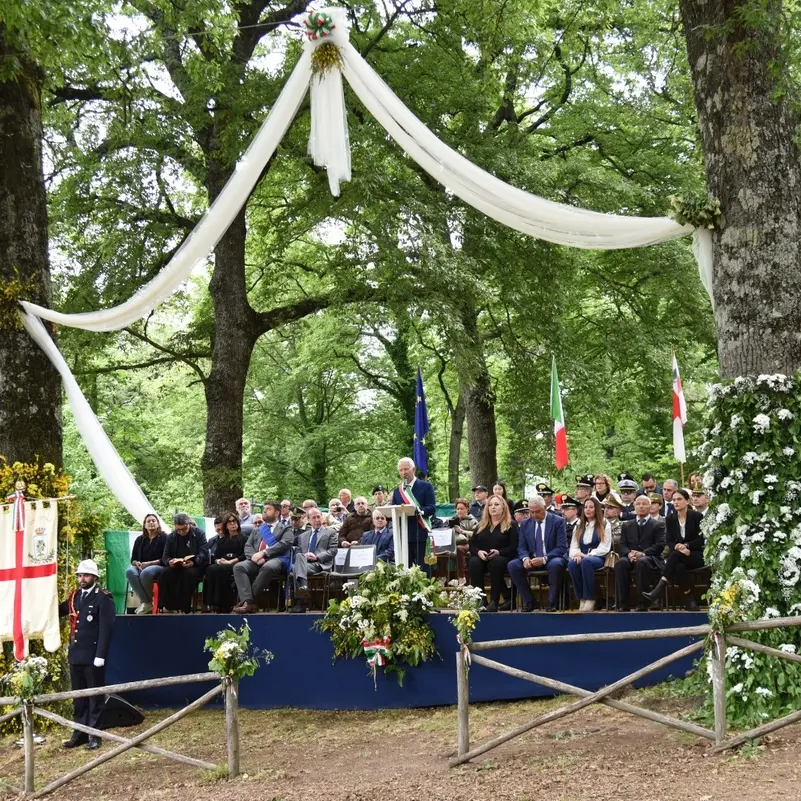Vetralla celebra lo sposalizio dell’albero