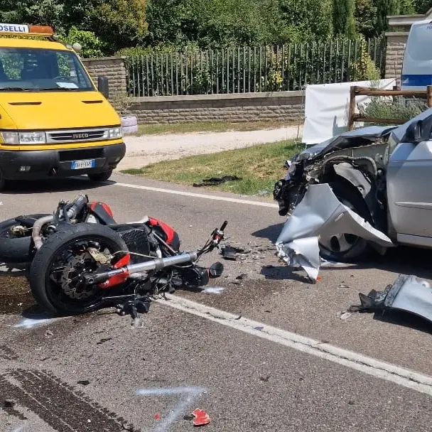 Viterbo: grave un centauro dopo uno scontro