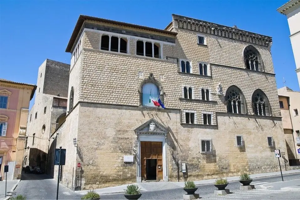 Museo Tarquinia, taglio del nastro per uscita su piazza Soderini