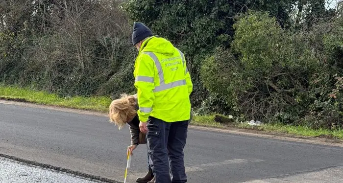 Partono i cantieri anti-buche sulla via Settevene Palo Nuova
