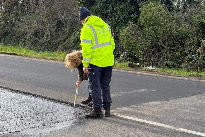 Partono i cantieri anti-buche sulla via Settevene Palo Nuova