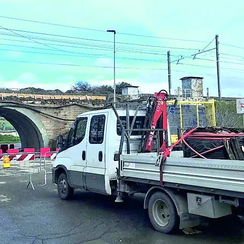 Tecnici RFI al lavoro giorno e notte: traffico ferroviario e viabilità ancora in sofferenza