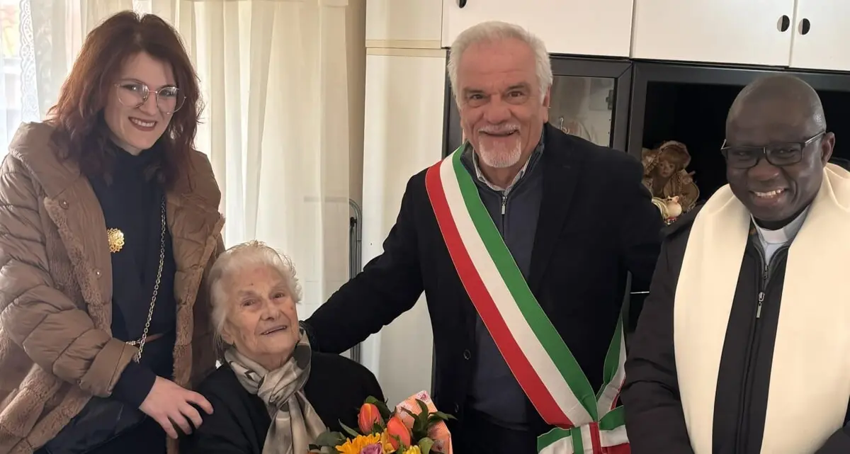 Fabrica di Roma: Annina Zullo festeggia 100 anni