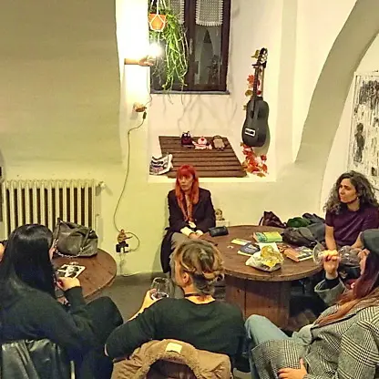 Libri che continuano a viaggiare: un successo il primo swap party della Casa delle arti