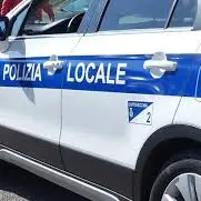 Ingiurie su social verso la Polizia locale, denunciate cinque persone