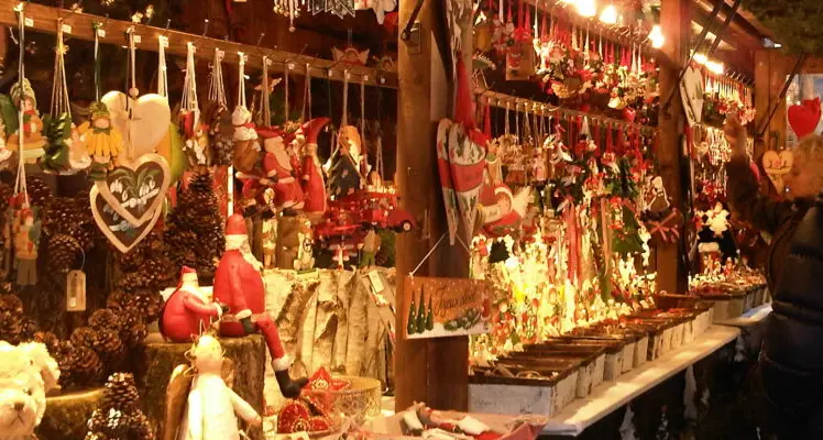 Viterbo, c’è il mercatino di Natale: via Marconi senza auto