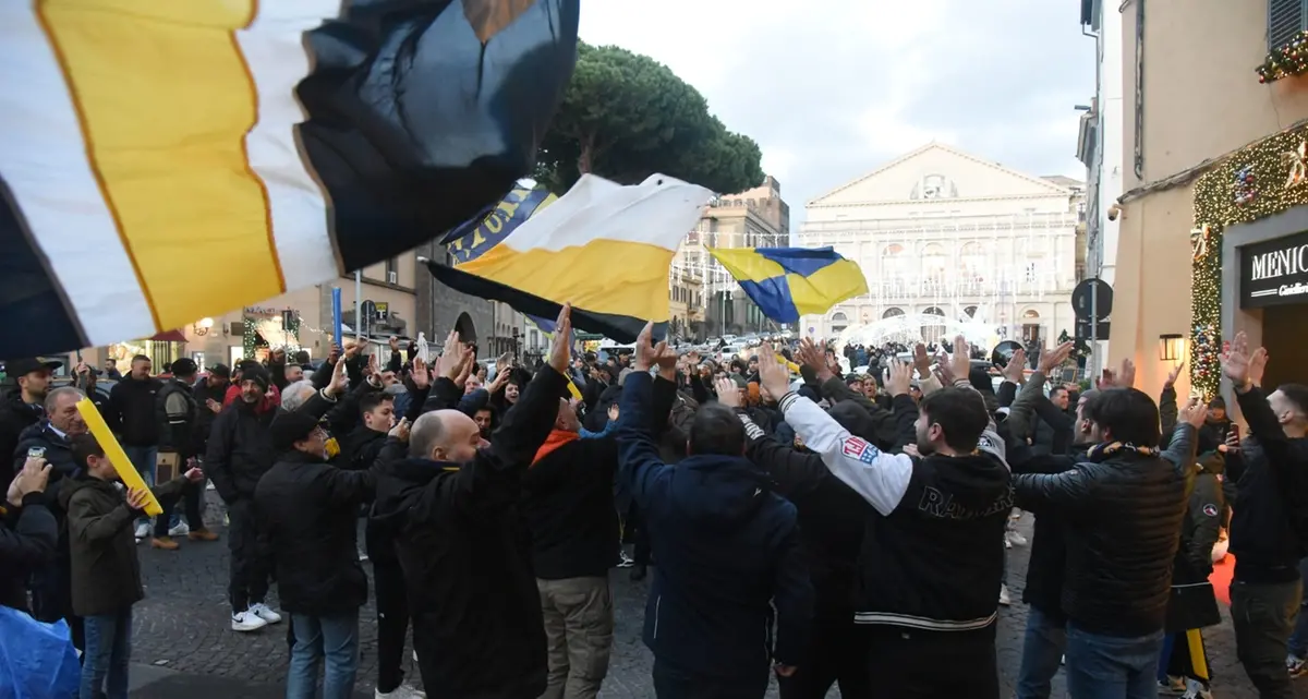 Viterbo, manifestazione dei tifosi al grido «Noi vogliamo l’Enrico Rocchi»