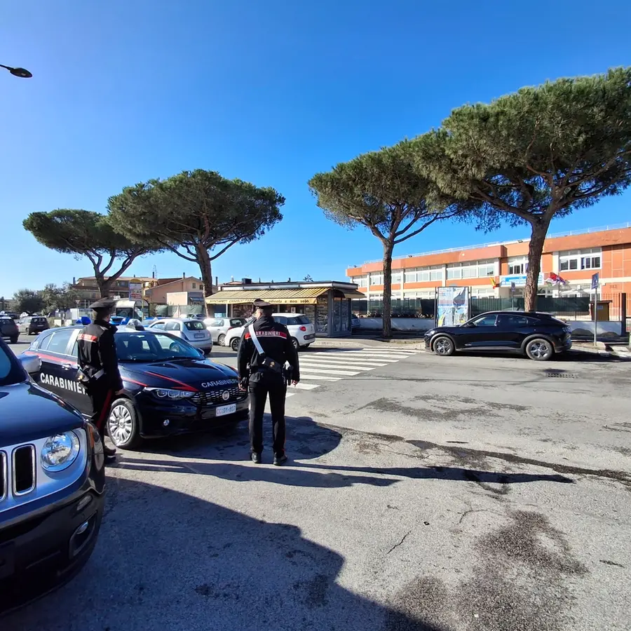 Scritte e insulti contro i prof delle medie a Cerveteri