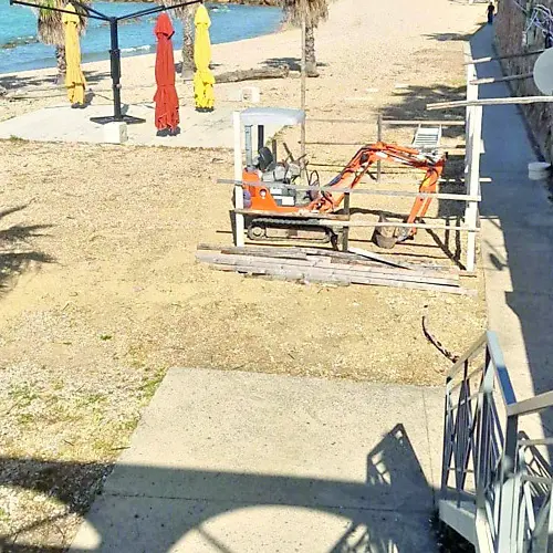 È stata finalmente ripulita la spiaggia del Pirgo