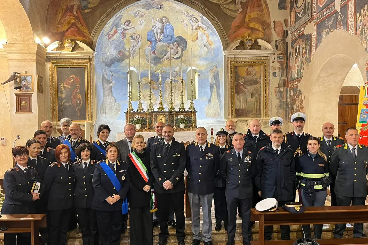 San Sebastiano, Cerveteri ricorda l’ispettore Fabio Morolli nel giorno delle celebrazioni della Polizia locale