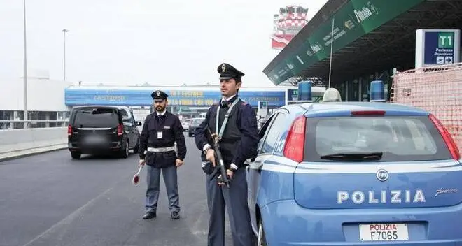 In Spagna per evitare l’arresto: pusher-latitante di Acilia catturato all’aeroporto “Da Vinci”