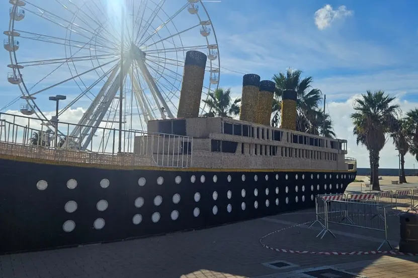 Alla Marina compare il Titanic