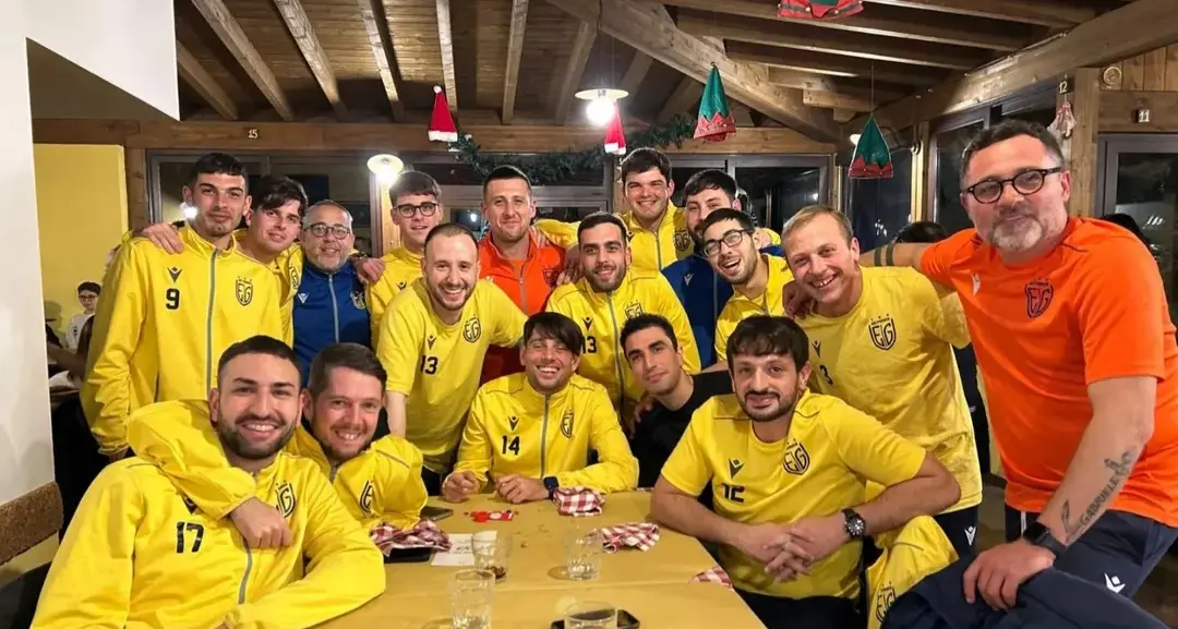 Evergreen atteso da un big match. Atletico e Qco in casa