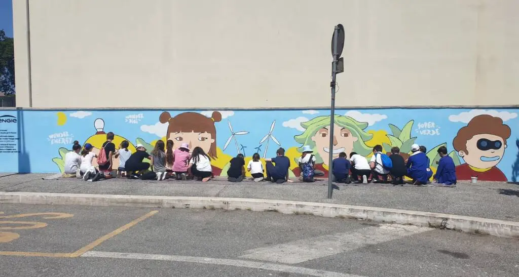 Un murale anti-smog alla scuola Madonnella