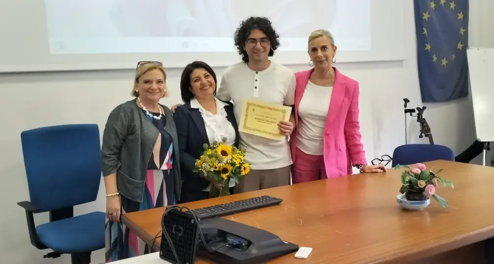 Premio Nocerino ad Andrea Galiano dell’Ite Baccelli