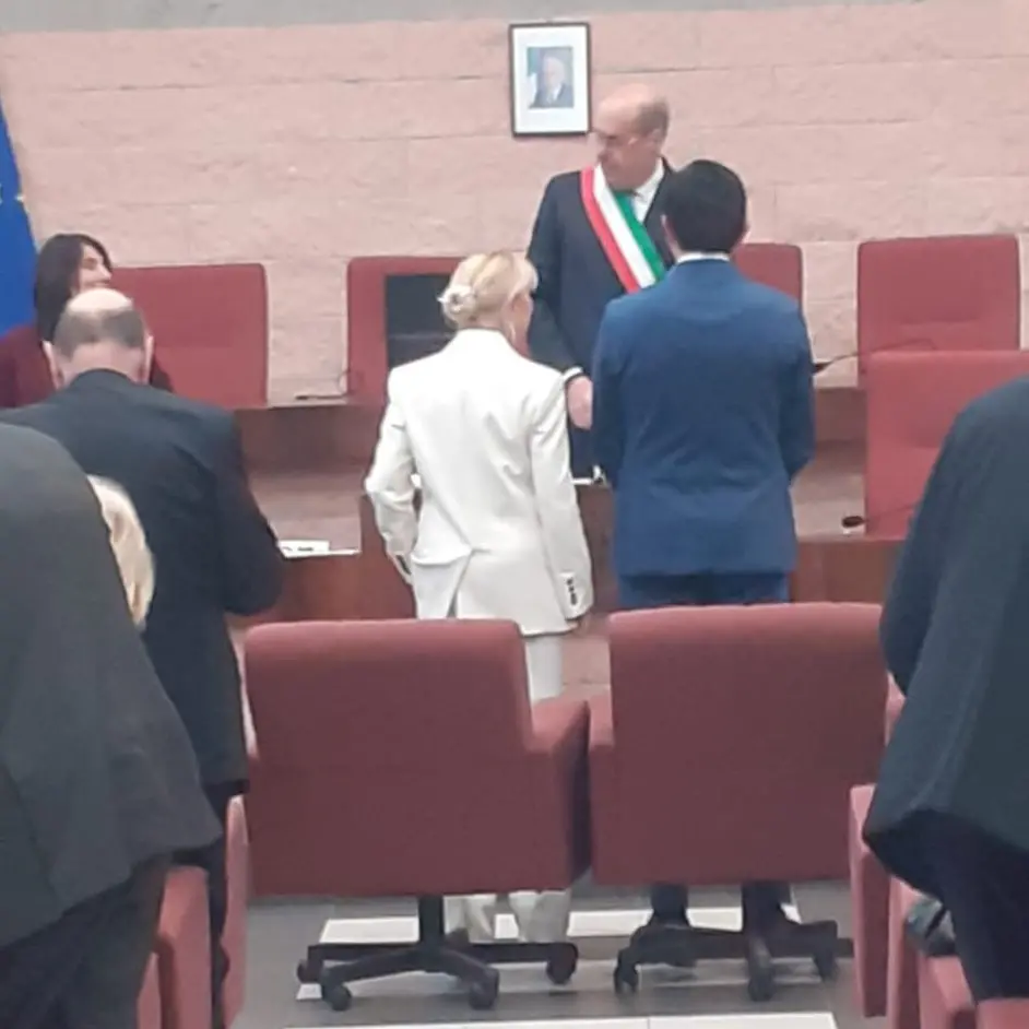 Marco Piendibene e Stefania Barbaranelli si sono sposati all’aula Pucci